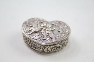 Vintage Stamped .925 Sterling Silver Heart Pill / Trinket Box w/ Cherubs (26g) // Maker -