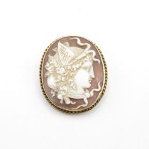 Early cameo insert brooch unhallmarked 9ct gold. Pin in tact. 30mm diameter