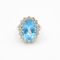 HM 9ct gold cocktail ring with large blue centre stone (5.1g) Size K