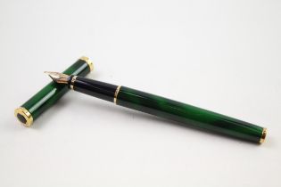 Vintage WATERMAN Preface Green Cased Fountain Pen w/ 18ct Gold Nib WRITING //Dip Tested & WRITING In