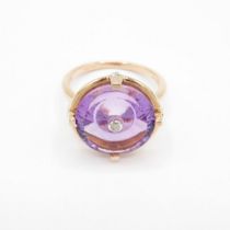 HM 9ct gold dress ring with large purple round (4.8g) Size N 1/2