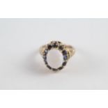 9ct gold opal & sapphire vintage cluster ring (3.9g) Size J 1/2