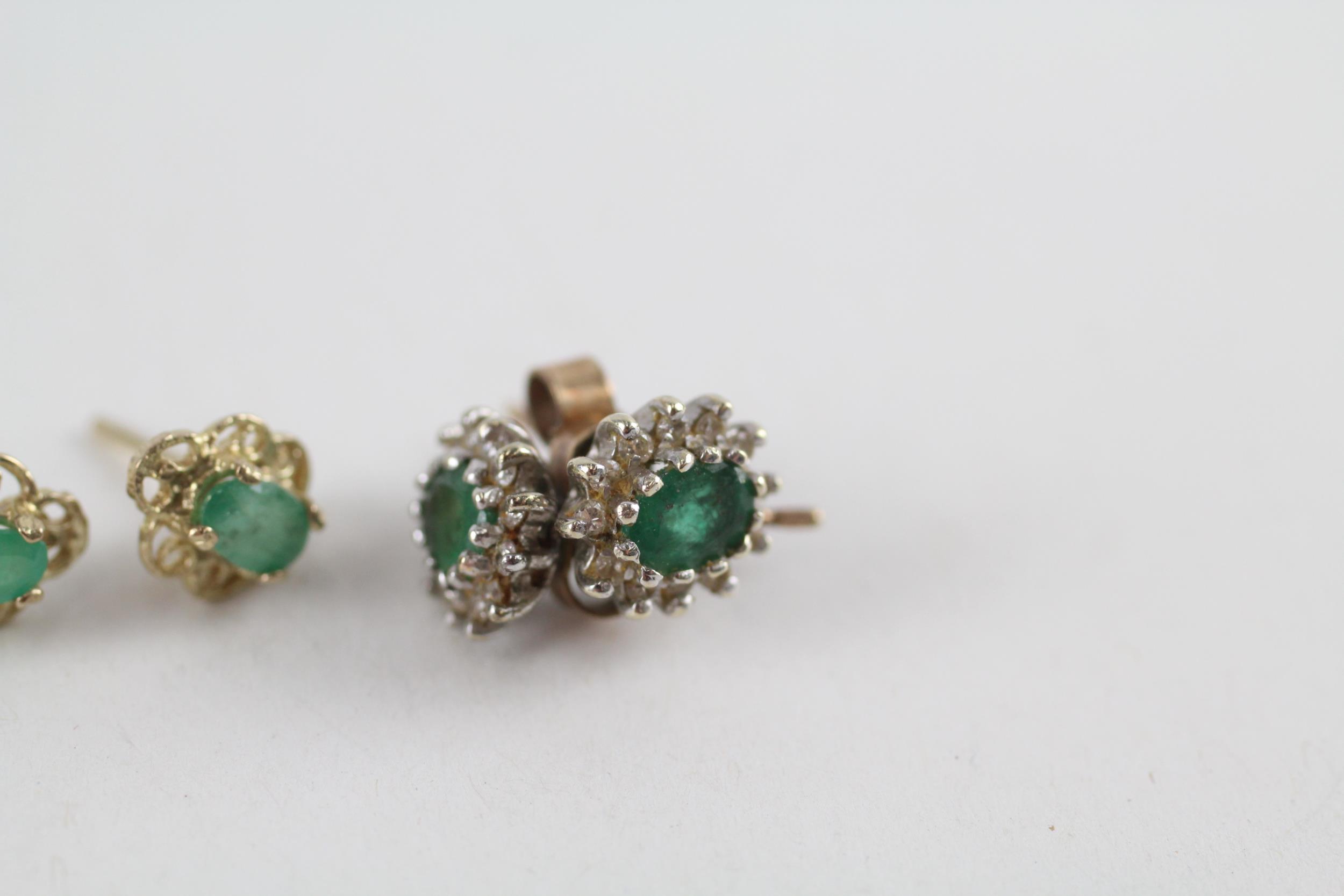 2x 9ct gold emerald & diamond earrings (2.3g) - Image 2 of 4