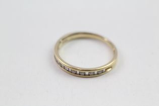 18ct gold mix cut diamond half eternity ring (2.6g) Size O 1/2