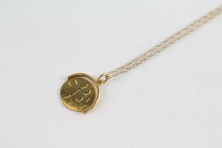 9ct gold 'I love you' spinner pendant & chain (1.8g)