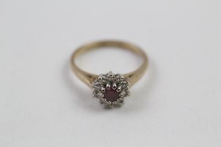 9ct gold ruby & diamond vintage cluster ring (1.9g) Size I