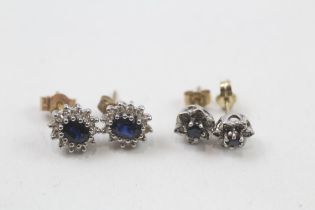 2x 9ct gold sapphire & diamond stud earrings (2.6g)