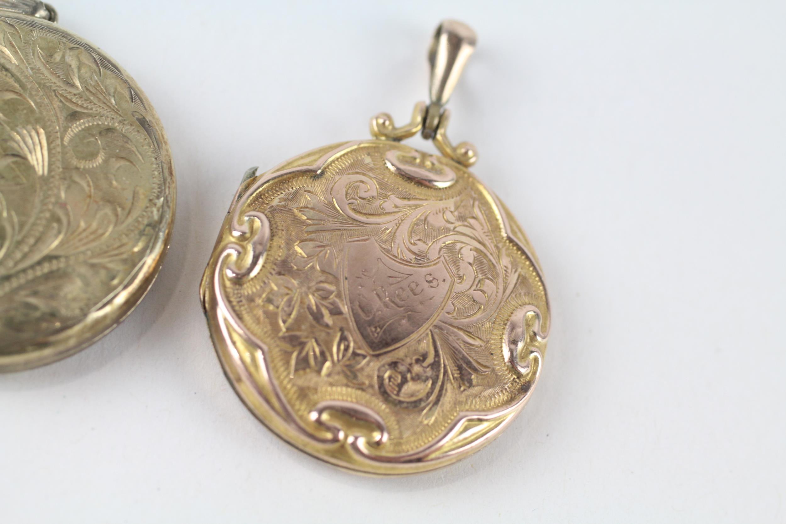 3x 9ct gold back & front antique patterned lockets (24.1g) - Image 4 of 5