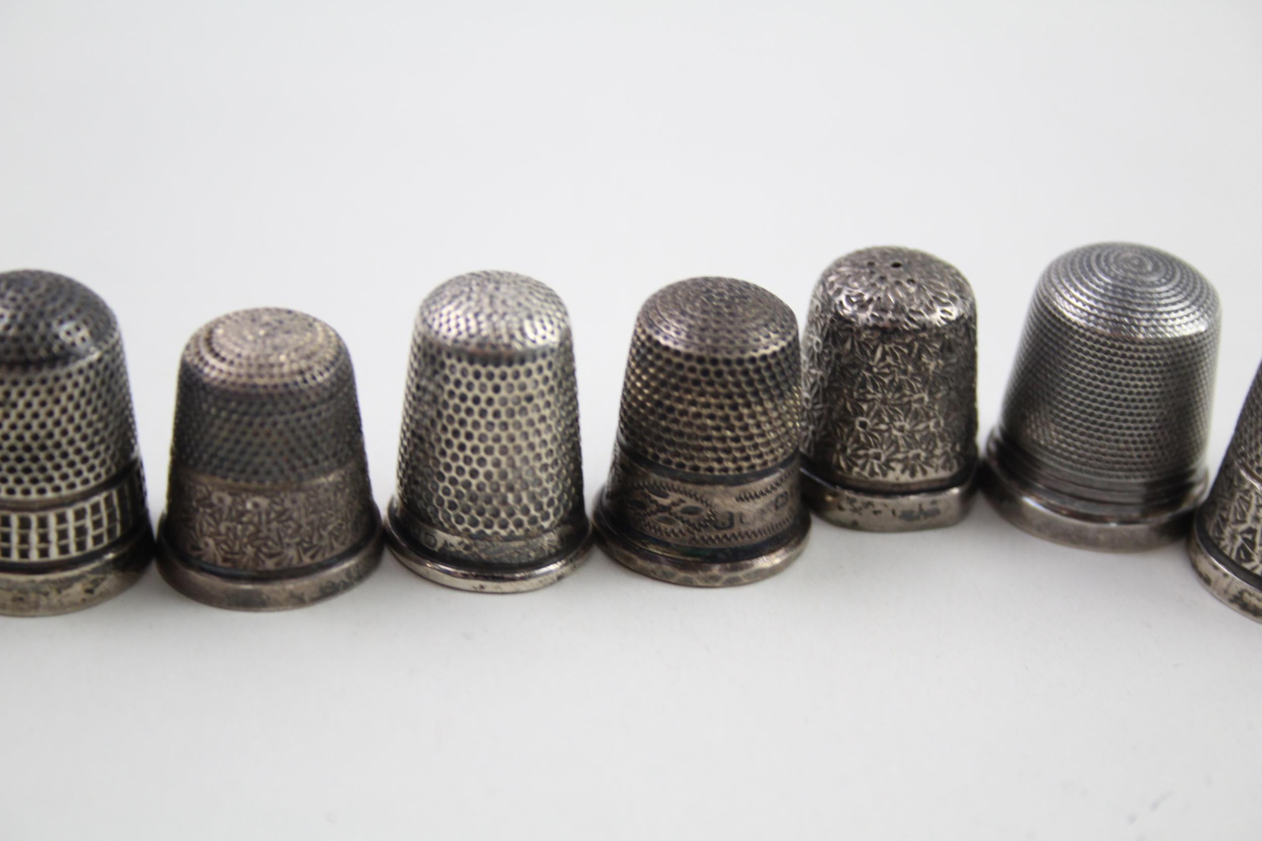 10 x Antique / Vintage HM .925 Sterling Silver Thimbles Inc Charles Horner (45g) // In antique / - Image 4 of 5