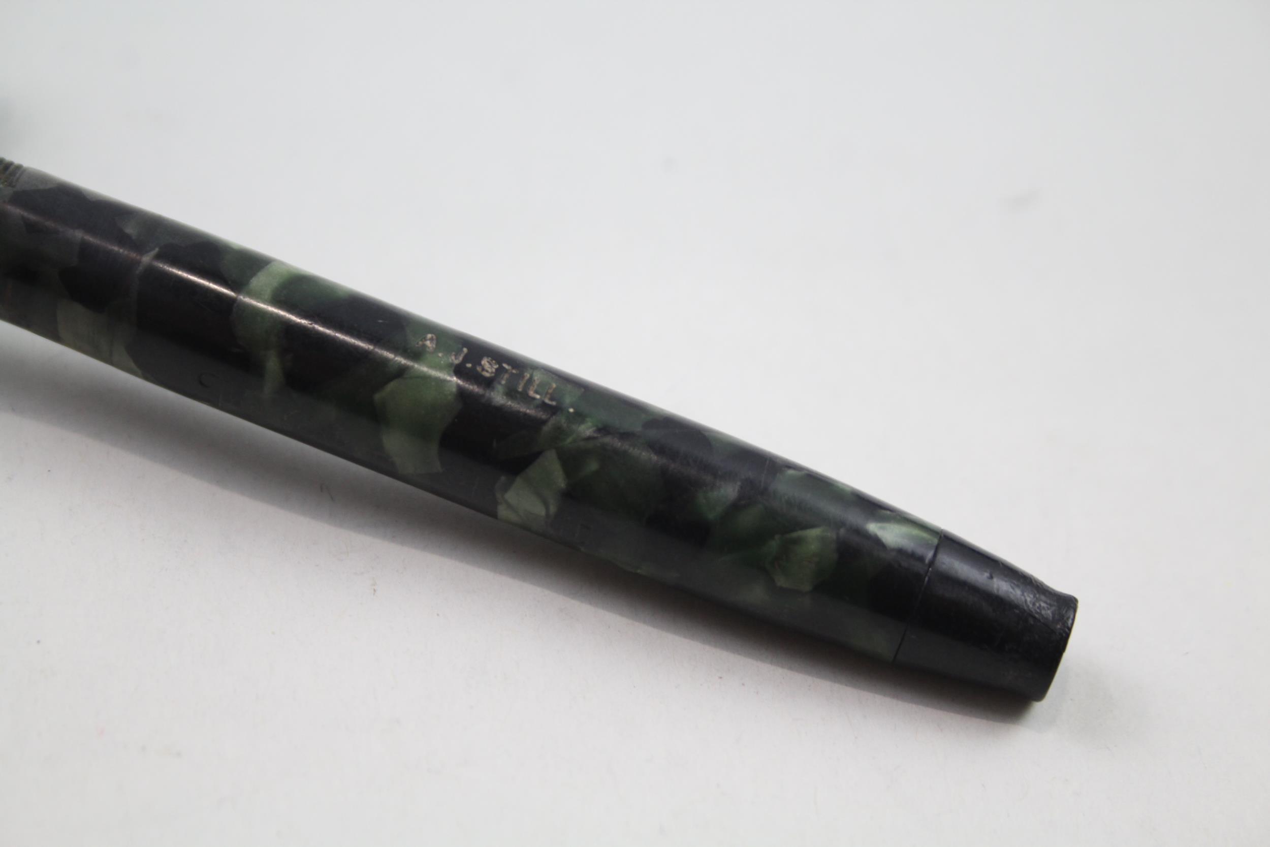 Vintage CONWAY STEWART No.266 Green Fountain Pen w/ 14ct Gold Nib WRITING // w/ Personal Engraving - Image 3 of 8