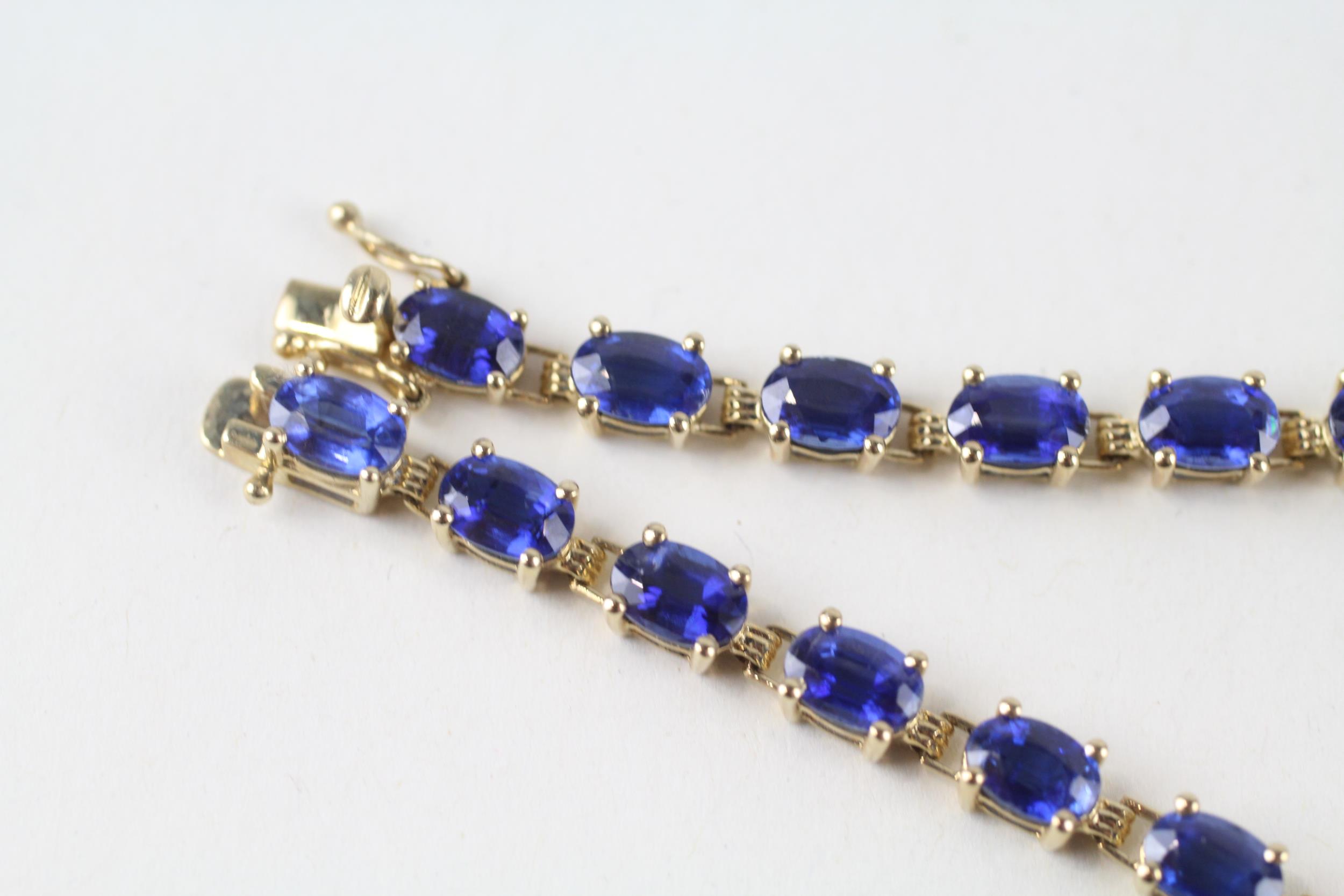 9ct gold kyanite bracelet (9.6g) - Image 2 of 4