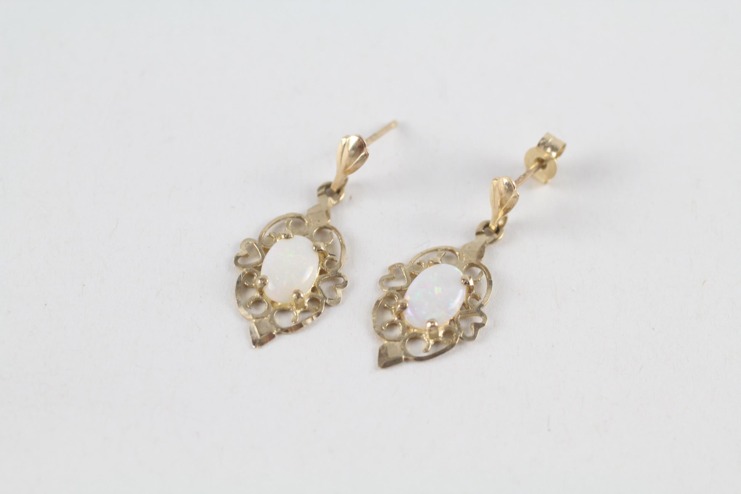 9ct gold opal drop earrings (1.2g)