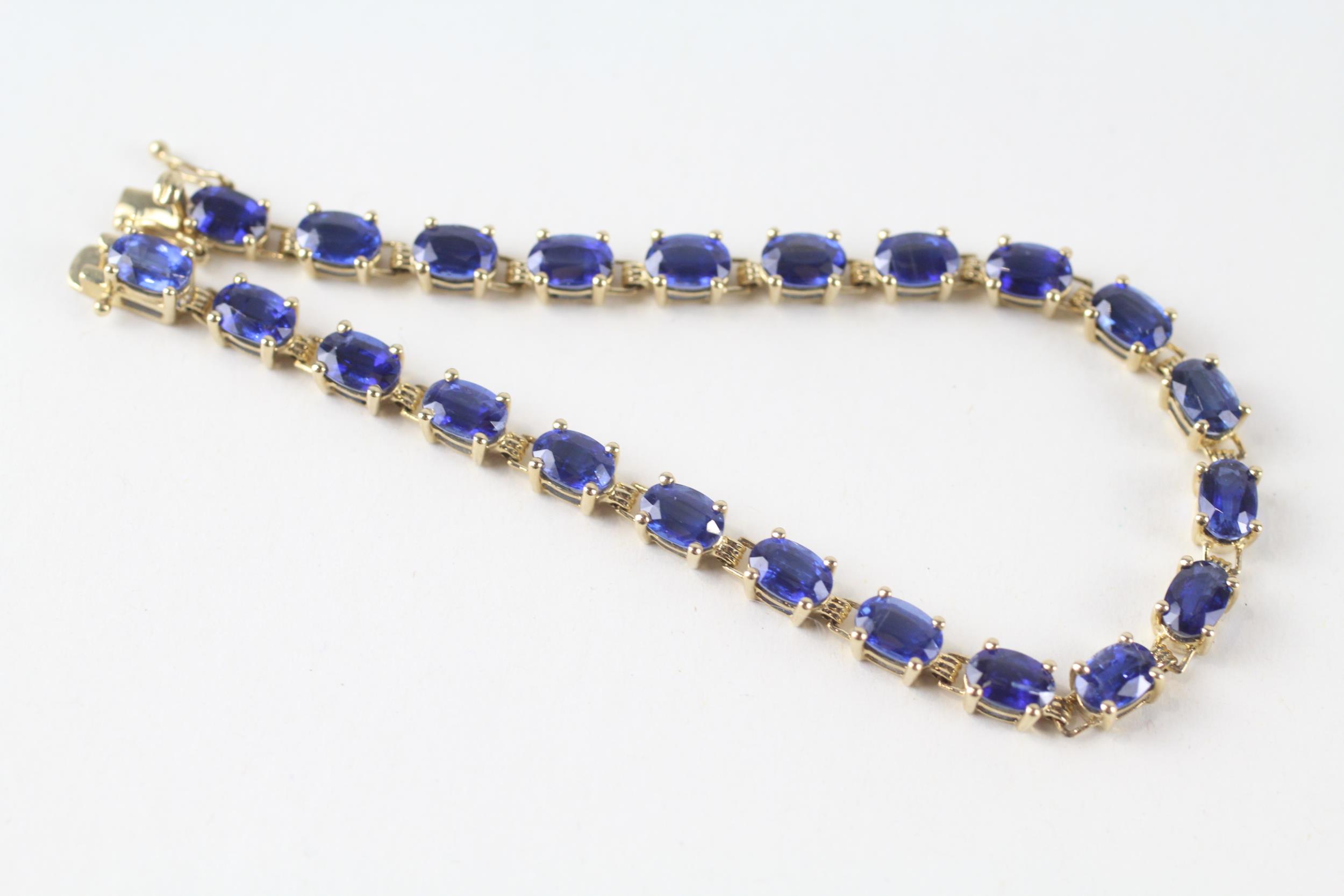 9ct gold kyanite bracelet (9.6g)