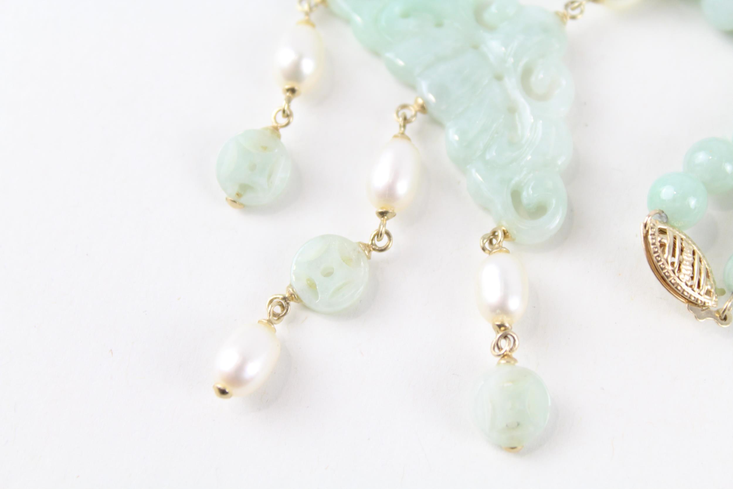 14ct gold carved jade & pearl cloud shaped drop necklace (31.6g) - Image 3 of 5