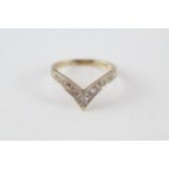 9ct gold diamond wishbone ring (1.6g) Size K 1/2