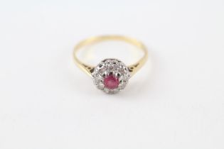 18ct gold ruby & diamond vintage cluster ring (2g)