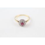 18ct gold ruby & diamond vintage cluster ring (2g)