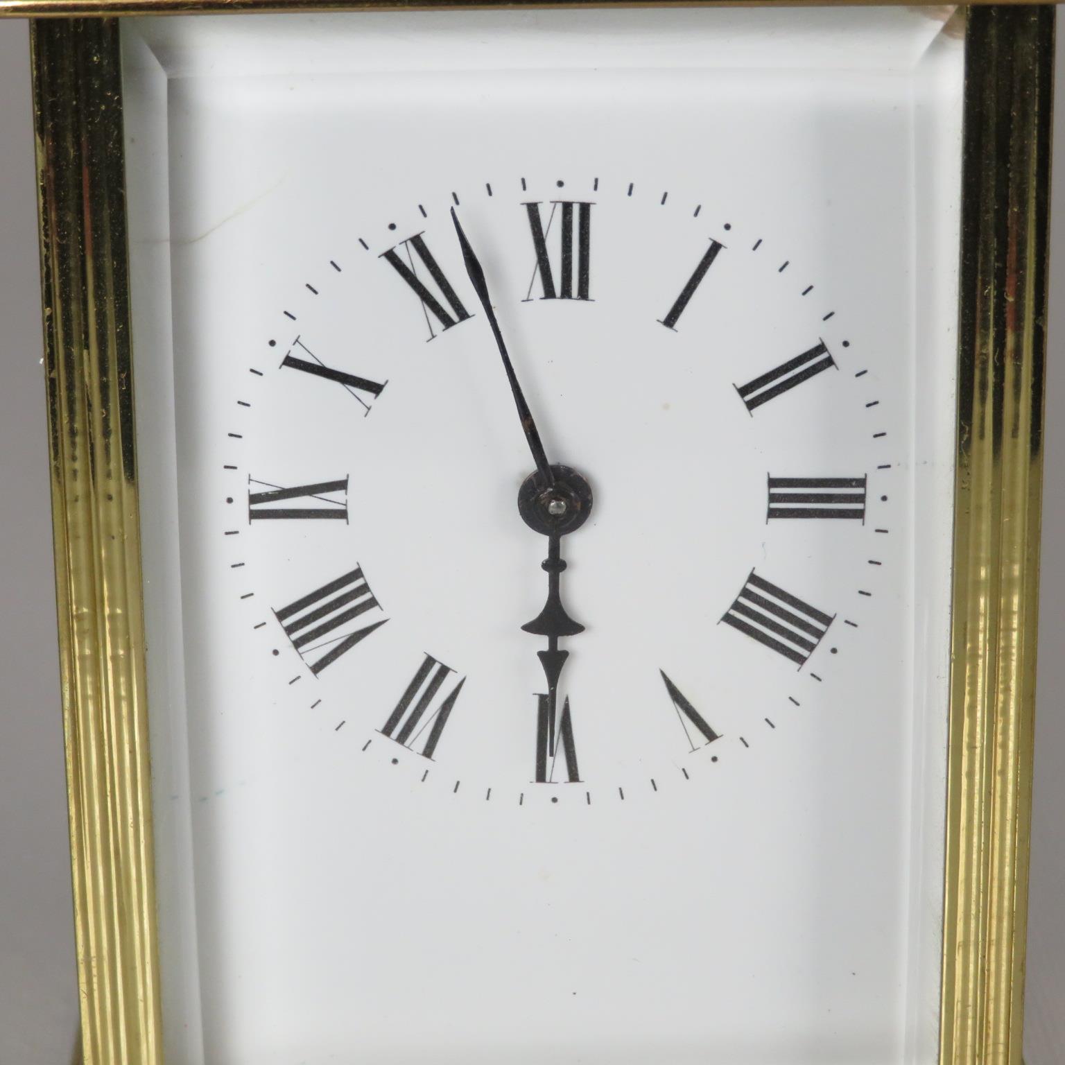 A midsize carriage clock 130mm x 70mm. Fully running // - Image 2 of 6