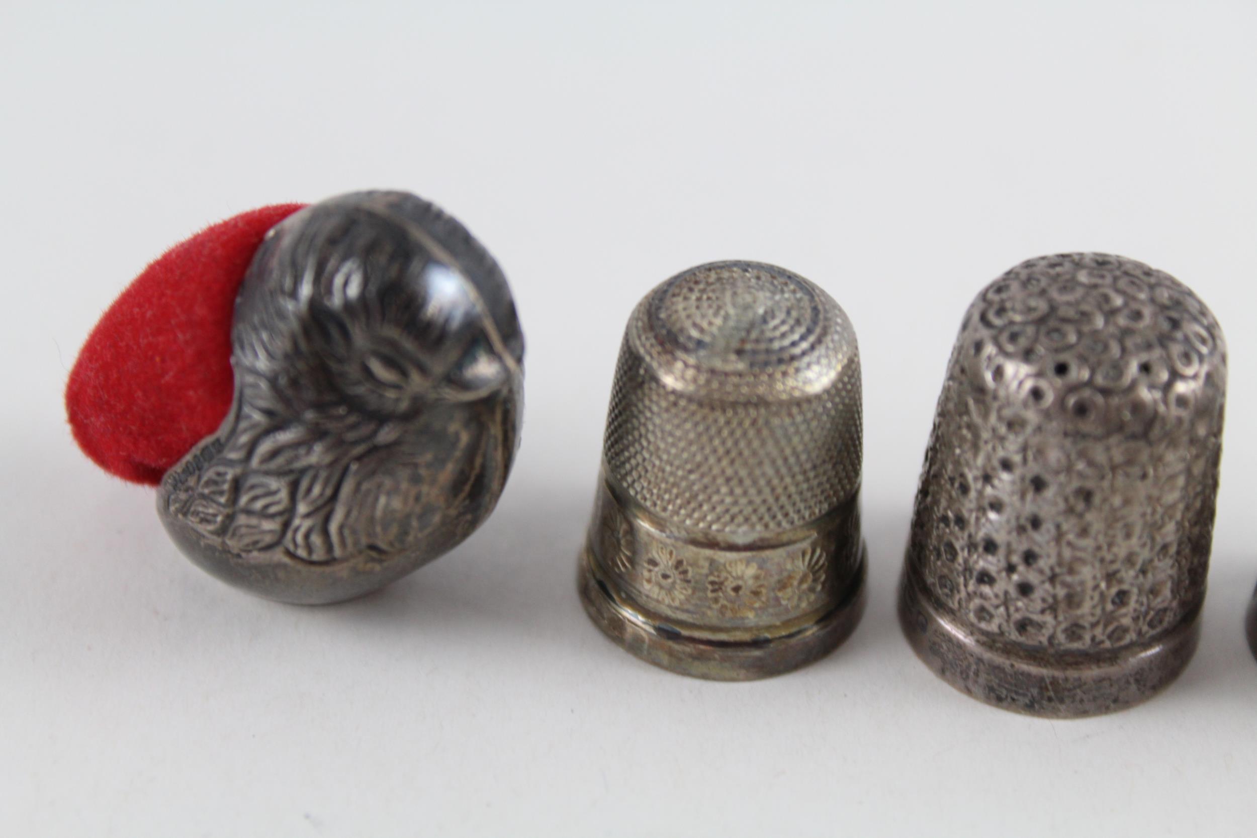 6 x Antique / Vintage .925 Sterling Silver Novelty Pin Cushion & Thimbles (27g) // In antique / - Image 2 of 4