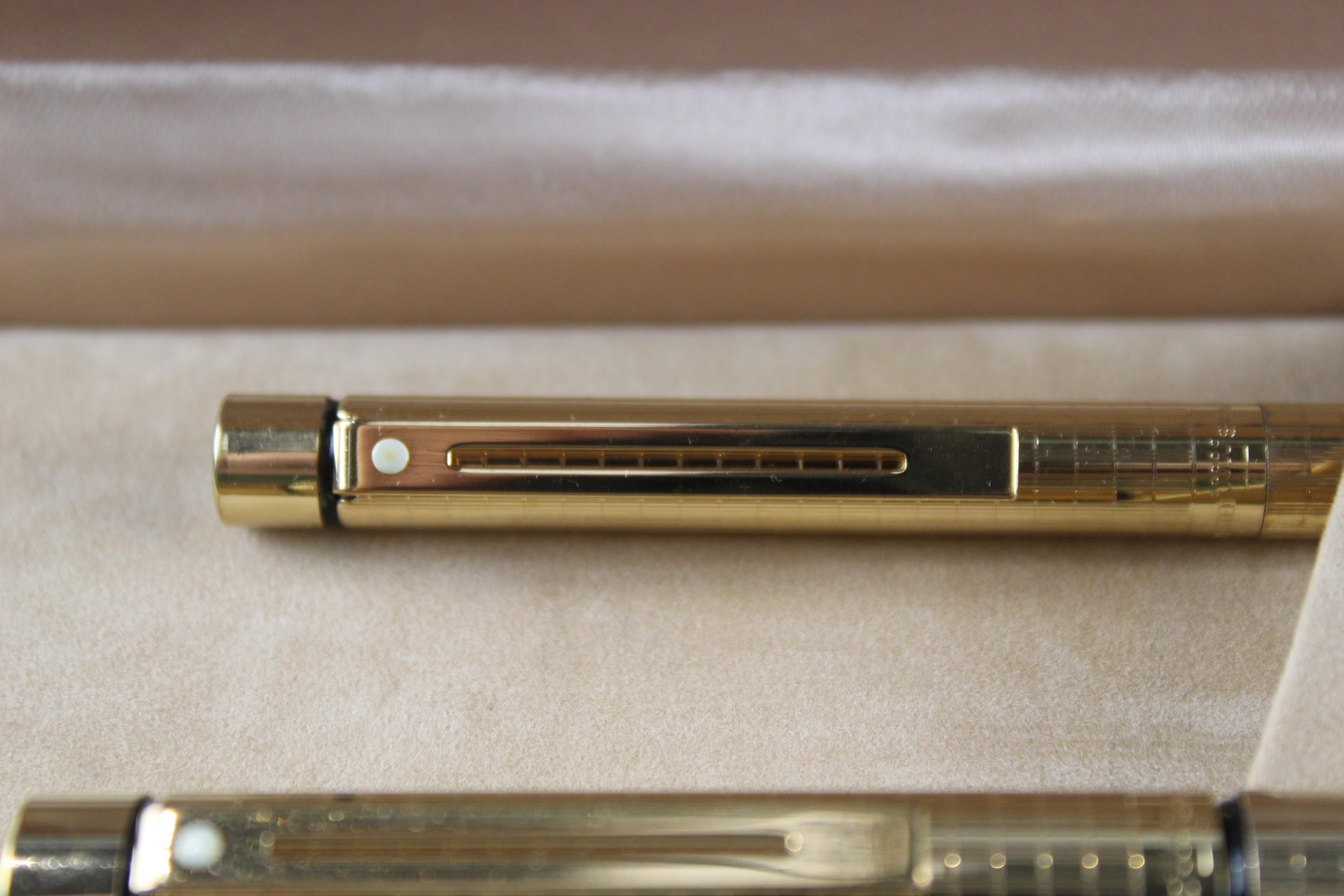 Vintage SHEAFFER Targa Gold Plated Fountain Pen w/ 14ct Gold Nib, Ballpoint, Box // w/ 14ct Gold - Image 2 of 6