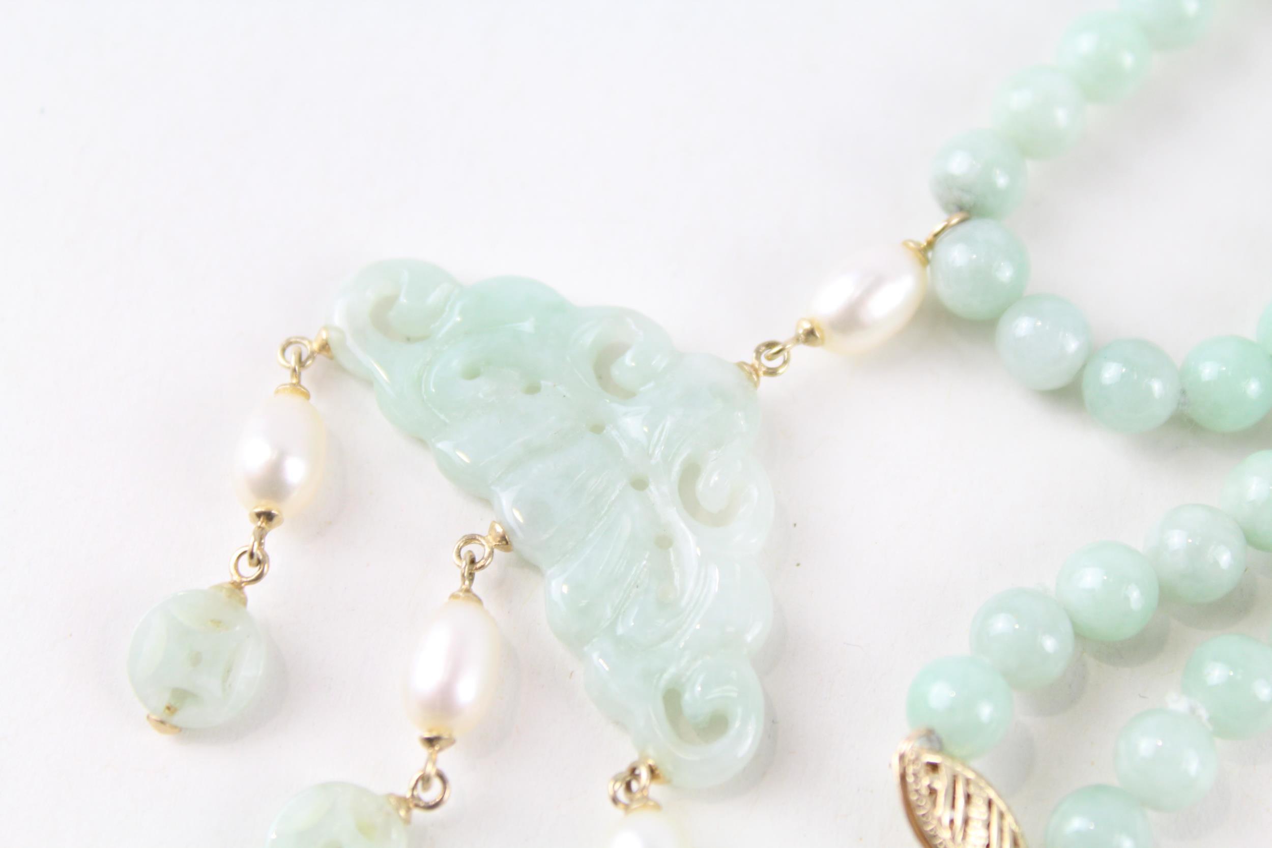 14ct gold carved jade & pearl cloud shaped drop necklace (31.6g) - Image 2 of 5