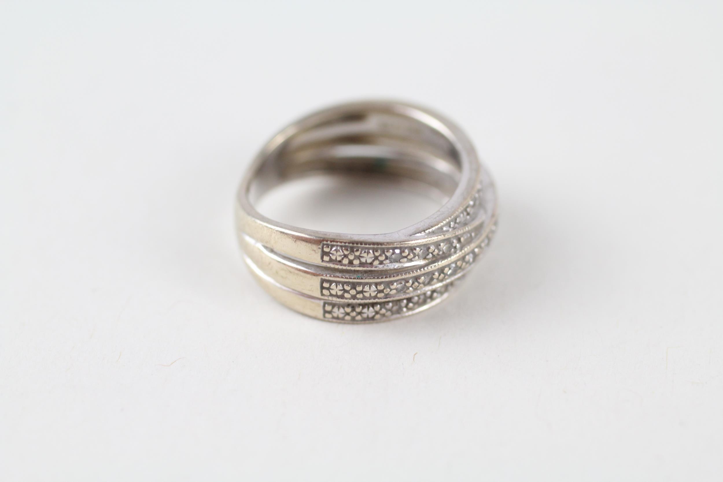 9ct white gold diamond dress ring (3.5g) Size I 1/2 - Image 2 of 4