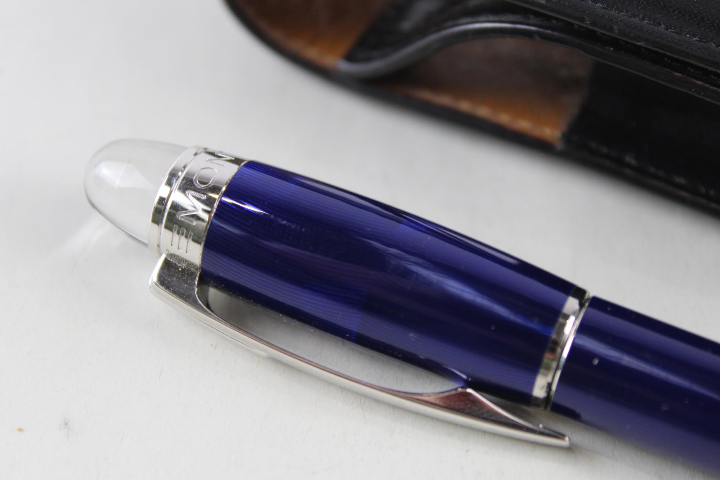 MONTBLANC Starwalker Chrome Navy Cased Fountain Pen w/ 14ct White Gold Nib // w/ 14ct White Gold - Image 3 of 5