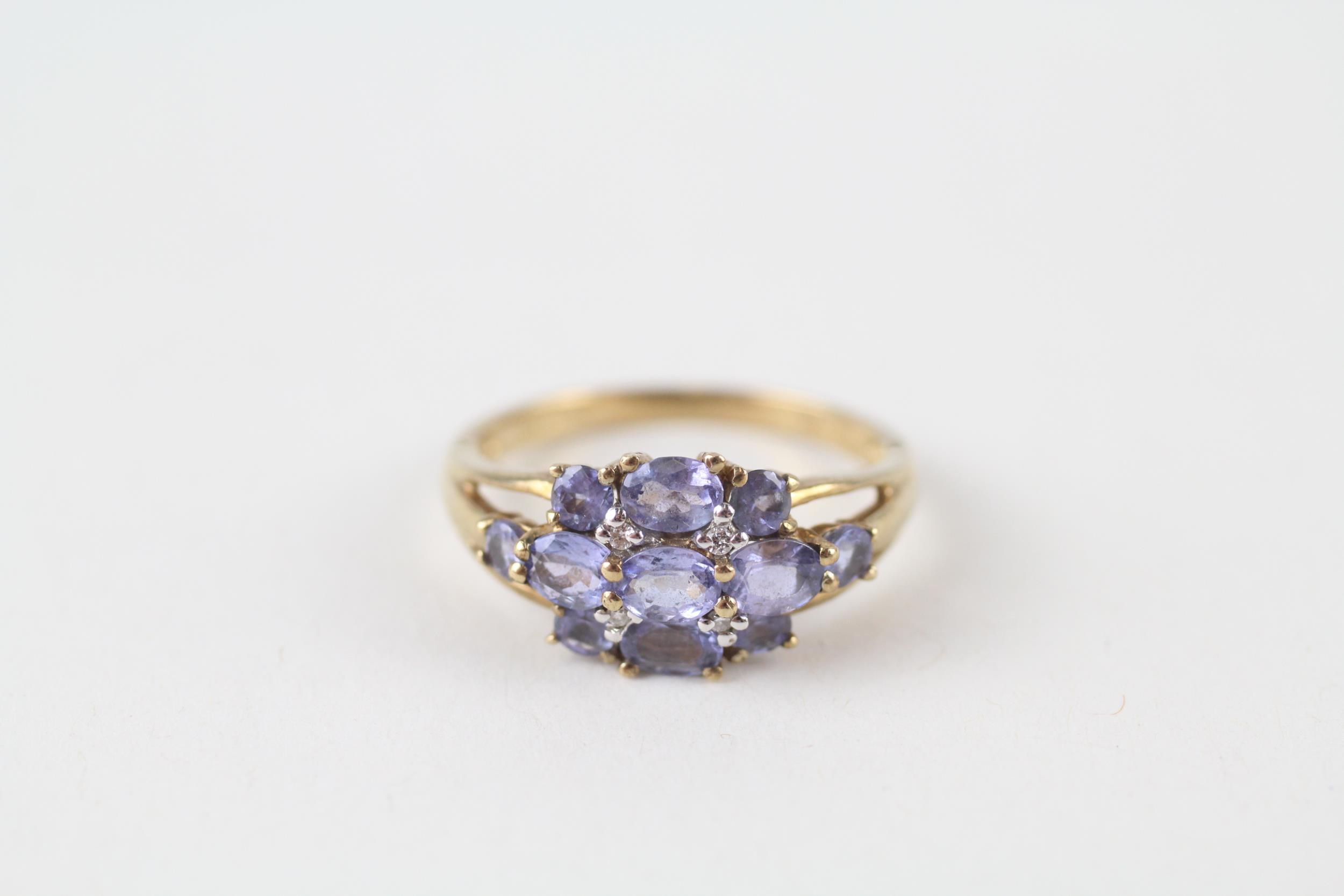 9ct gold tanzanite & diamond cluster ring (2.3g) Size M