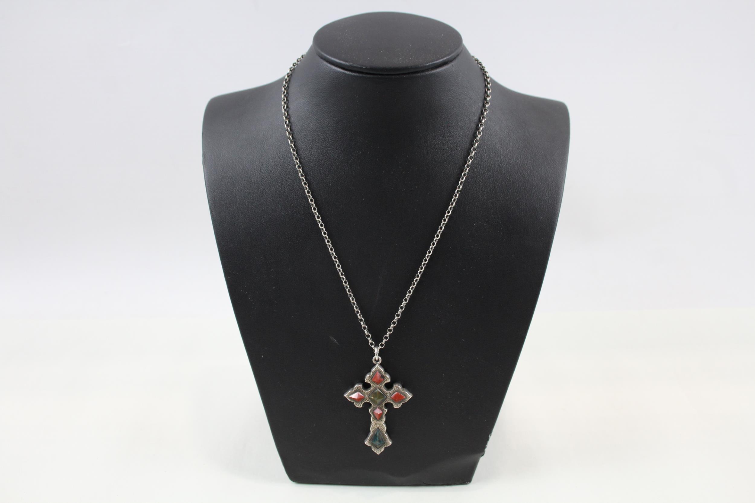 Silver antique cross pendant necklace (9g)