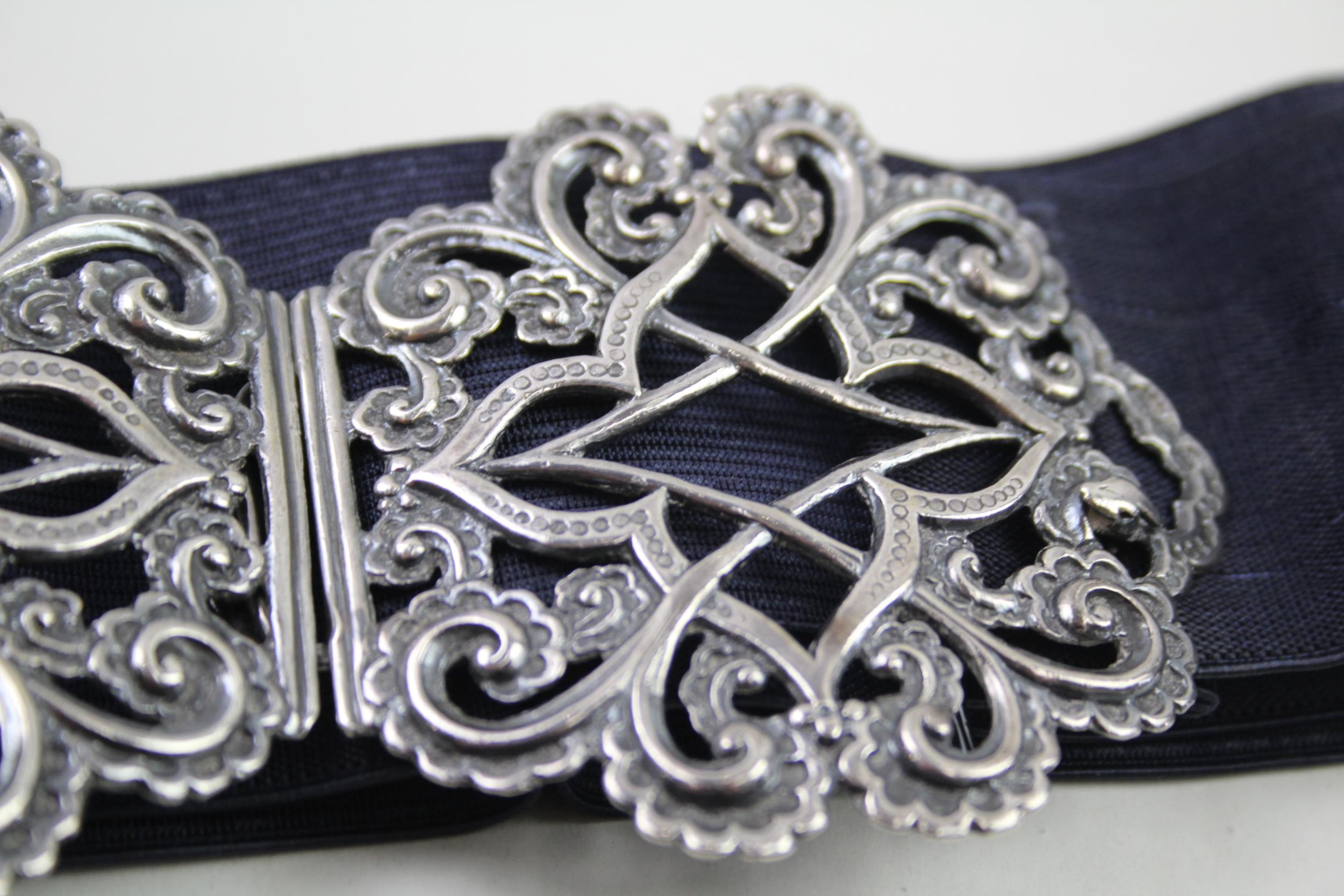 Antique Late Victorian 1897 London Sterling Silver Nurses' Belt Buckle 123g // w/ Waist Elastic - Image 3 of 6