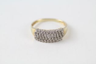 9ct gold diamond ring (2.1g) Size P 1/2