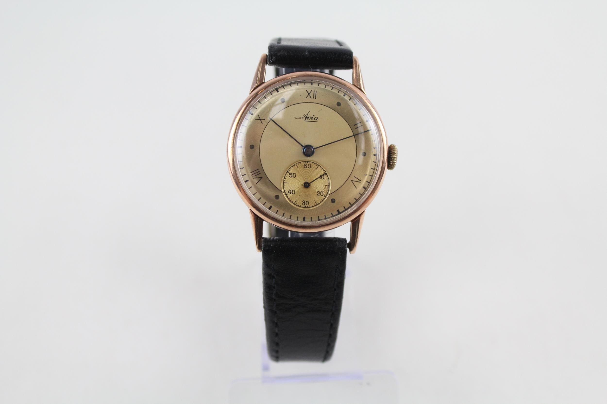 AVIA 9ct Gold Cased Gents Vintage C.1940's WRISTWATCH Hand-wind WORKING // AVIA 9ct Gold Cased Gents