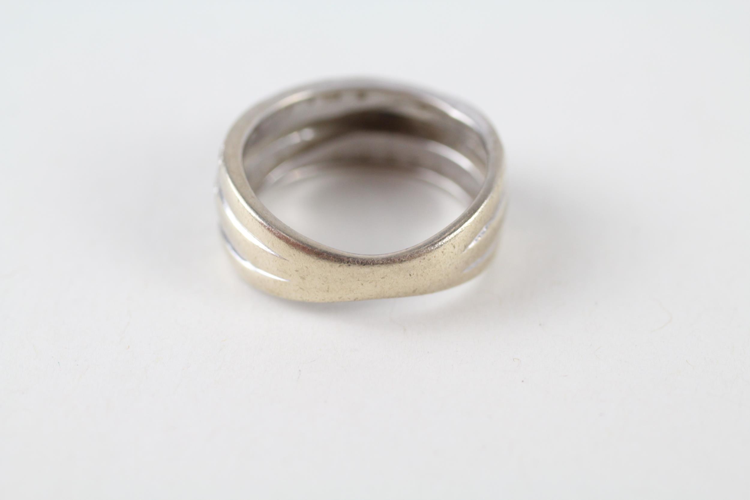 9ct white gold diamond dress ring (3.5g) Size I 1/2 - Image 4 of 4