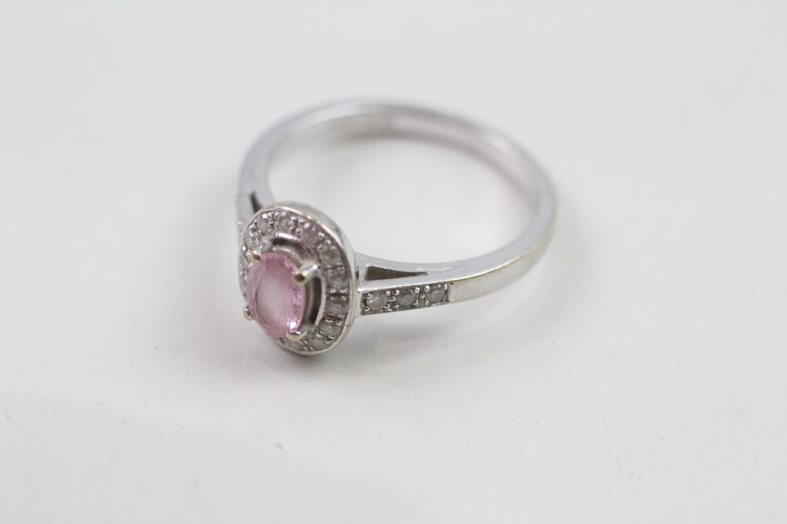 9ct gold pink sapphire & diamond halo ring (2.9g) Size N - Image 2 of 4