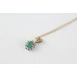 9ct gold emerald & diamond cluster pendant & chain (1.3g)