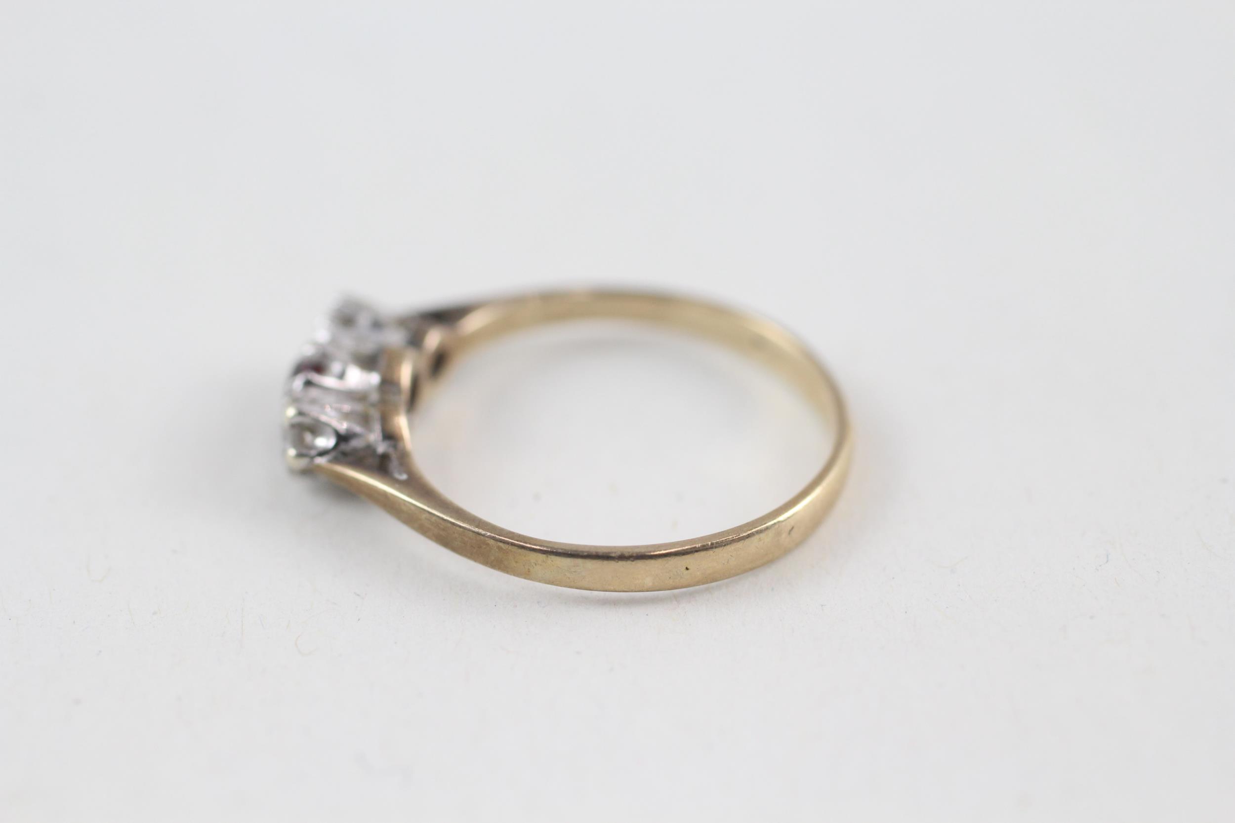 9ct gold ruby & diamond three stone ring (1.5g) Size L - Image 2 of 5