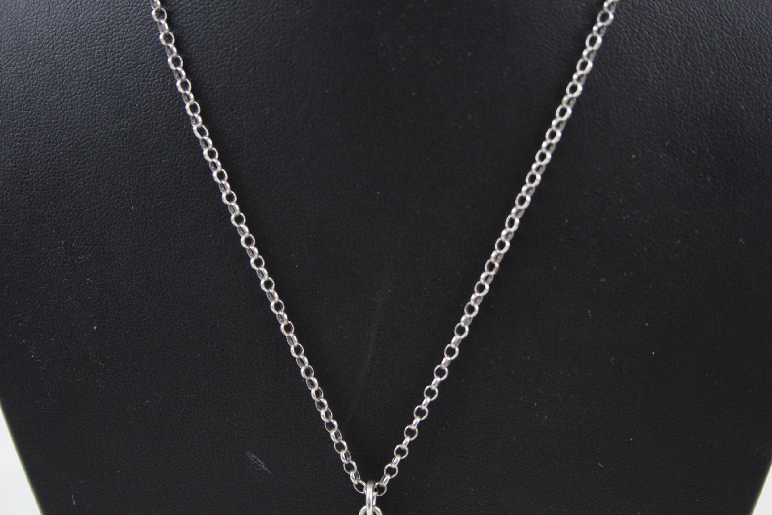 Silver antique cross pendant necklace (9g) - Image 5 of 7
