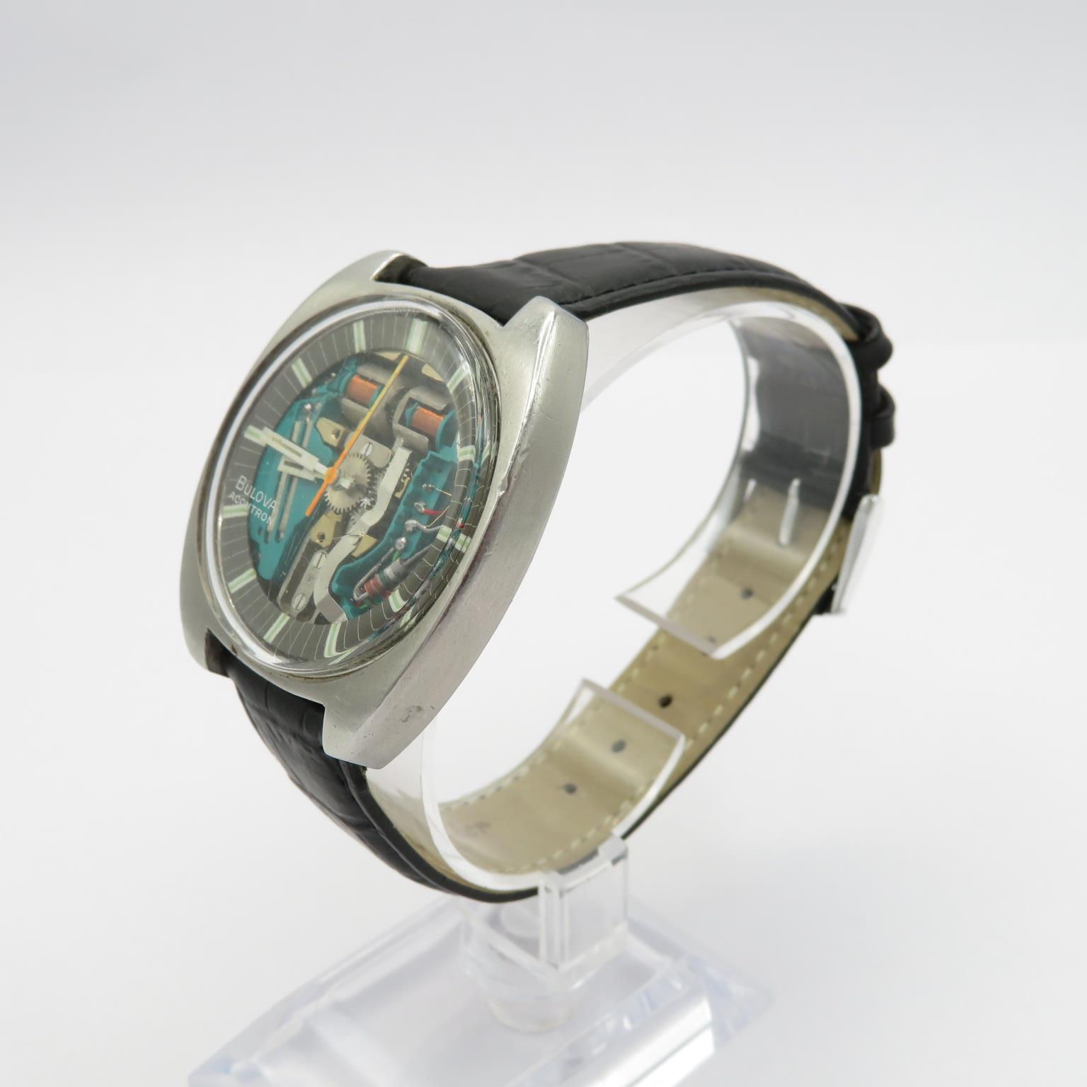 Bulova Accutron Spaceview 214 gents rare tuning fork wristwatch working at time of listing. Circa - Image 3 of 9