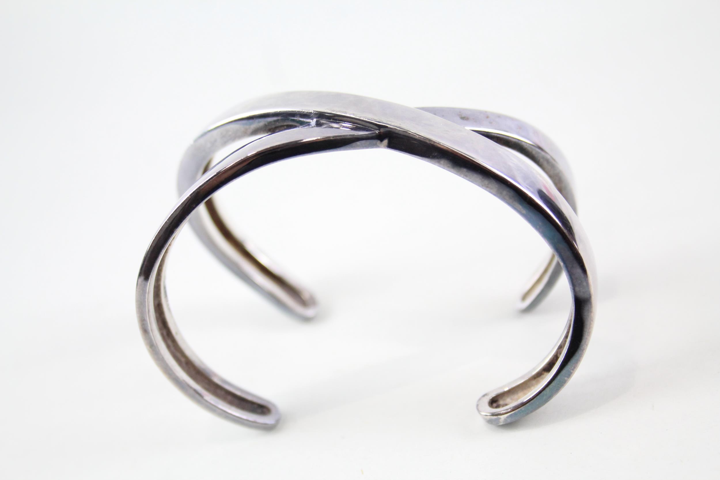 Silver cuff bangle by designer Tiffany & Co w/ box (47g) - Image 3 of 6