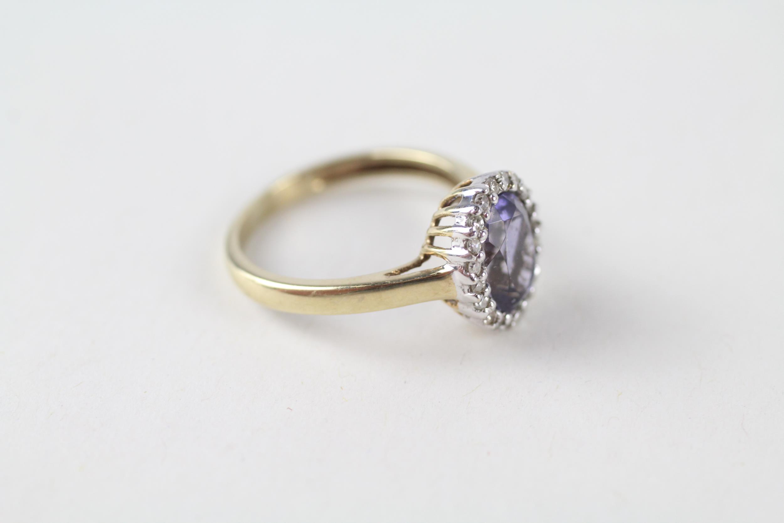 9ct gold diamond & iolite oval halo ring (1.8g) Size I - Image 2 of 4