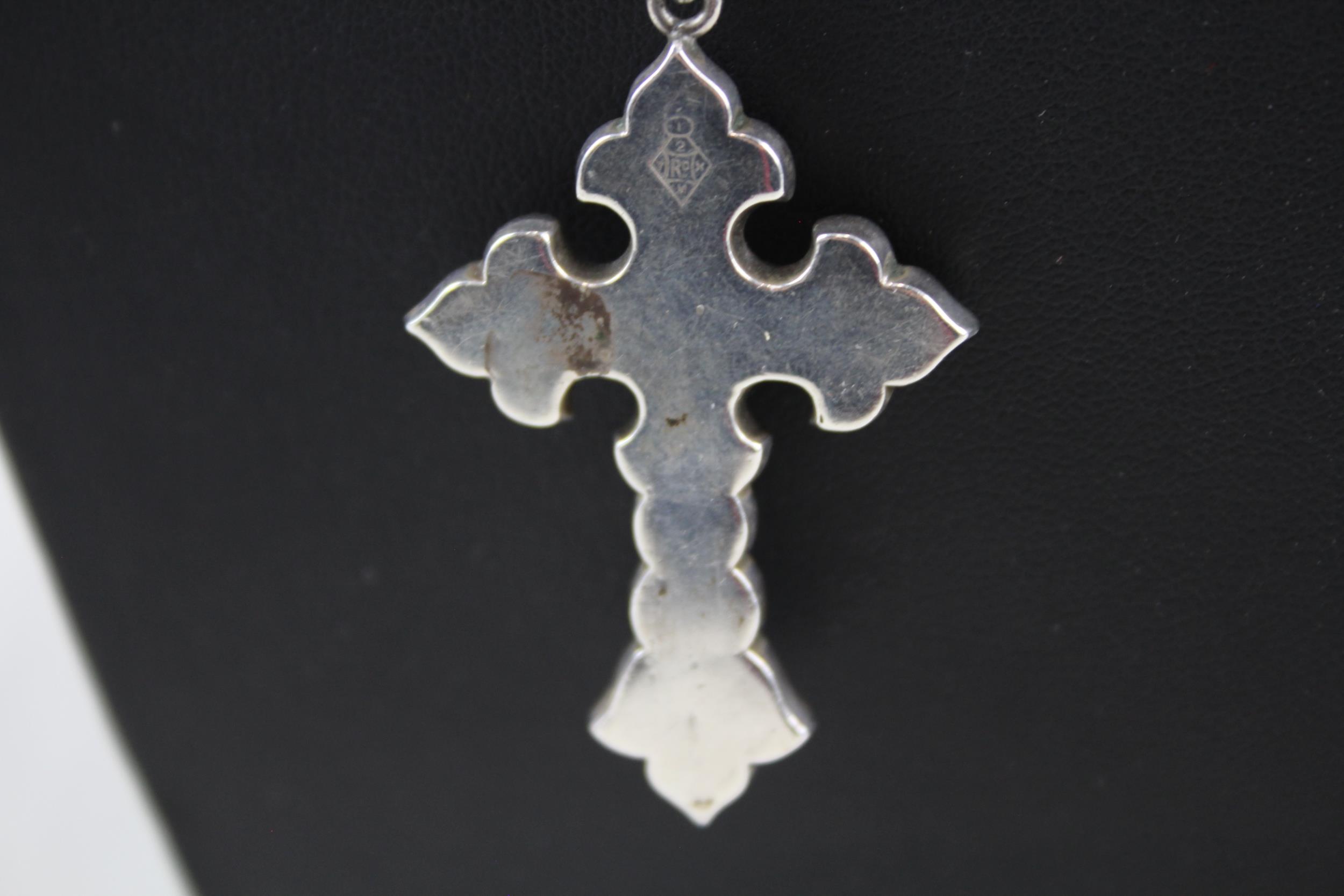 Silver antique cross pendant necklace (9g) - Image 4 of 7