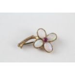 9ct gold opal & ruby floral brooch (3.1g)