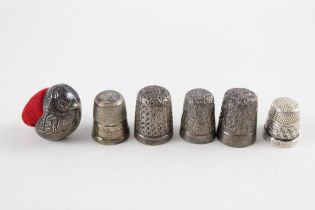 6 x Antique / Vintage .925 Sterling Silver Novelty Pin Cushion & Thimbles (27g) // In antique /