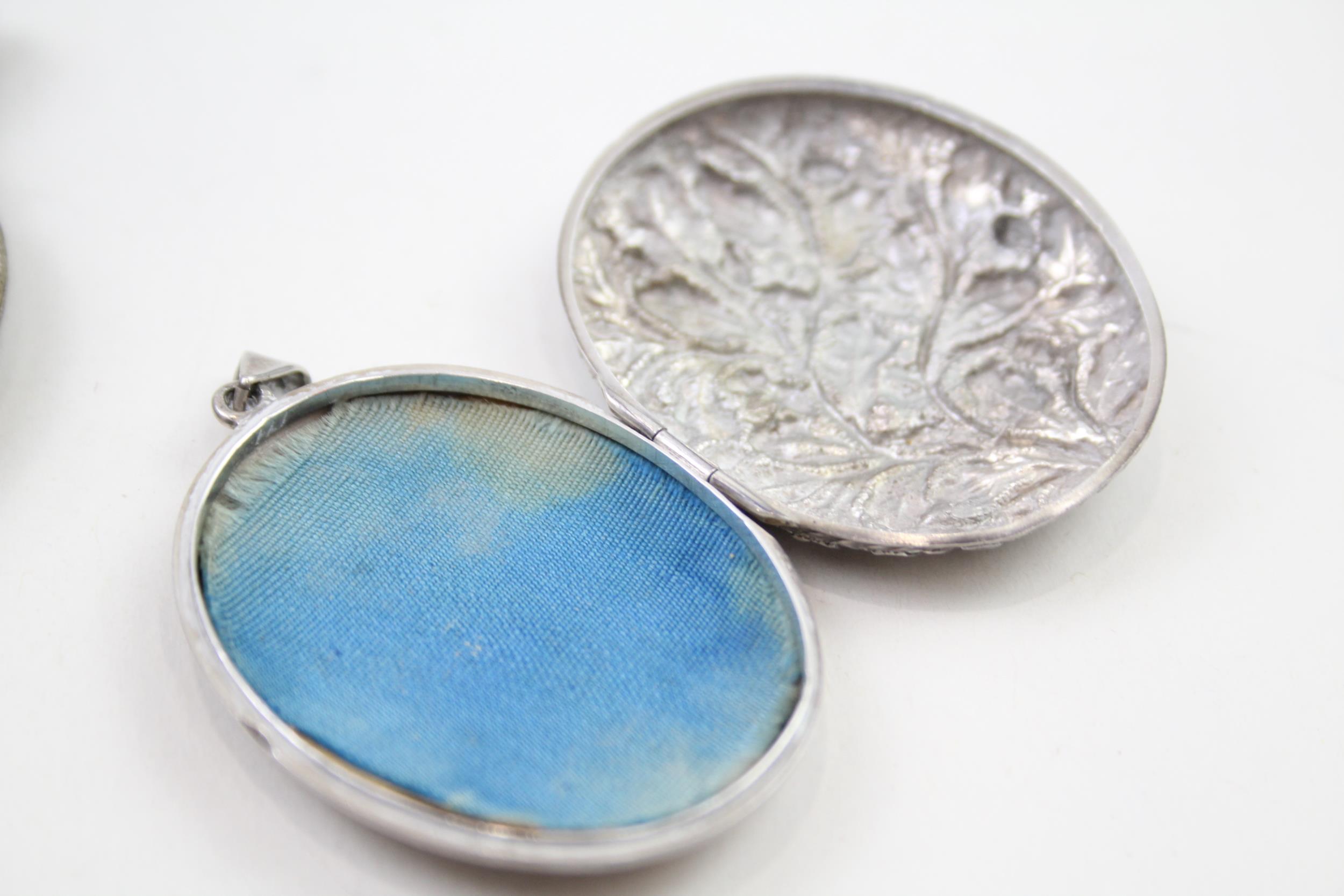 Two silver antique locket pendants (28g) - Image 4 of 5