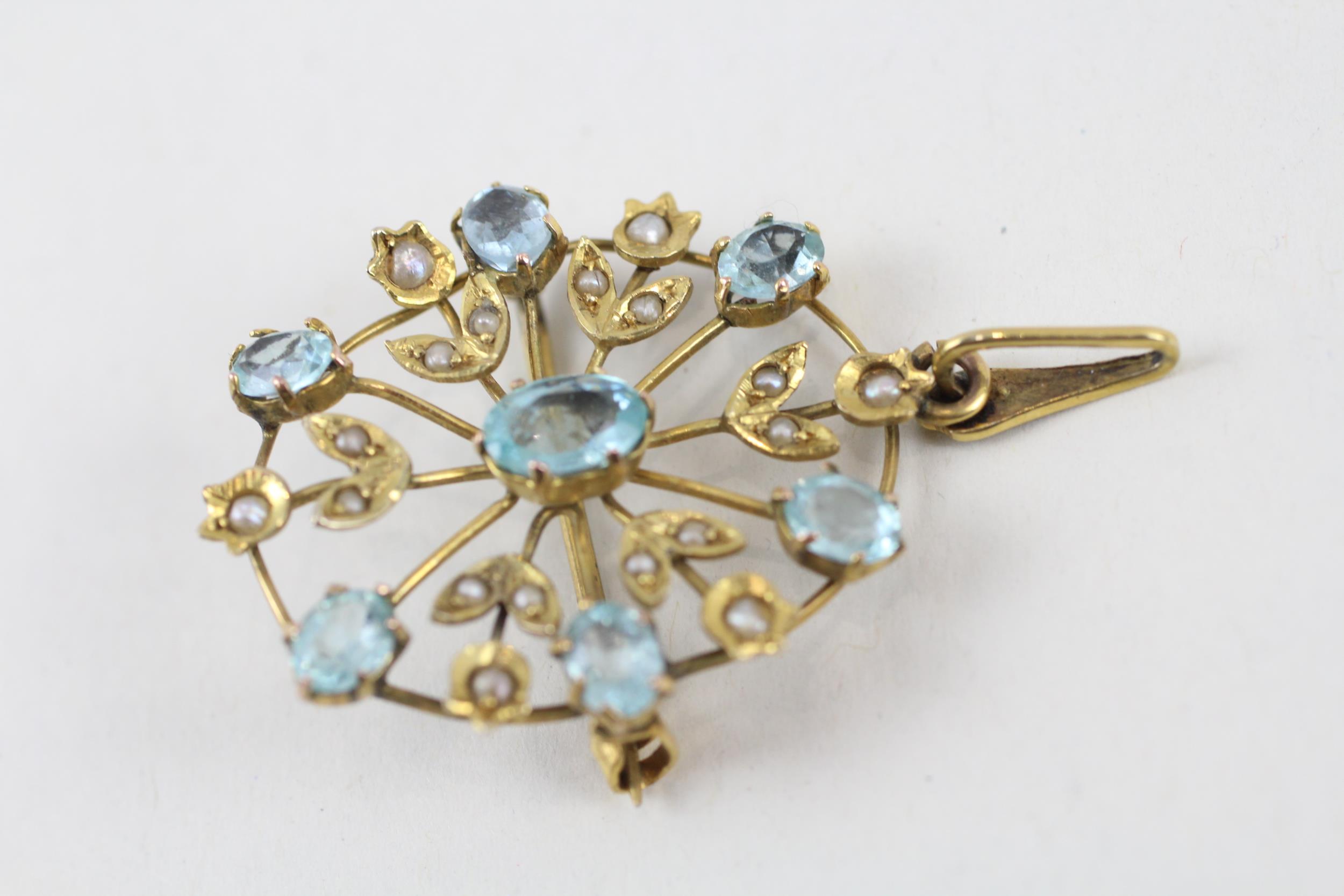 9ct gold Edwardian aquamarine x1, aquamarine paste & seed pearl foliate motif pendant brooch (4g) - Image 3 of 6