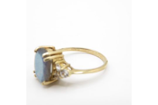 HM 9ct gold ring with labradorite and diamonds on shoulders (3g) Size N - Image 4 of 4