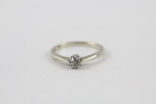 18ct gold & platinum vintage diamond solitaire ring, claw set. (1.9g) Size Size J + 1/2