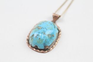 10ct gold turquoise single stone pendant necklace with 9ct gold chain (5.8g)