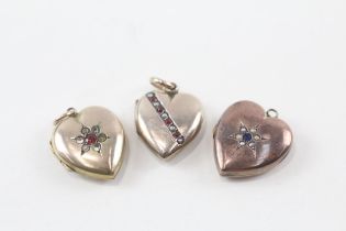 3 x 9ct gold back & front seed pearl & paste heart locket pendants (10.6g)