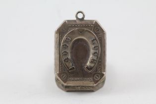 9ct gold back & front lucky horseshoe locket pendant (4.5g)